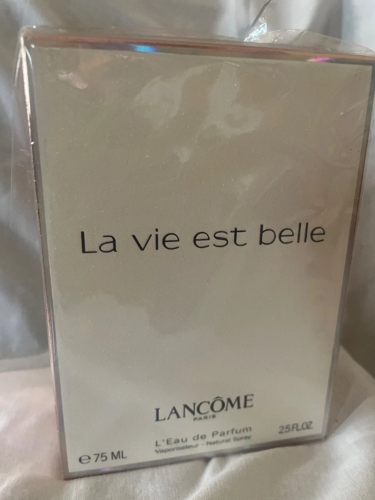 La Vie Est Belle Eau de Parfum 2.5 oz